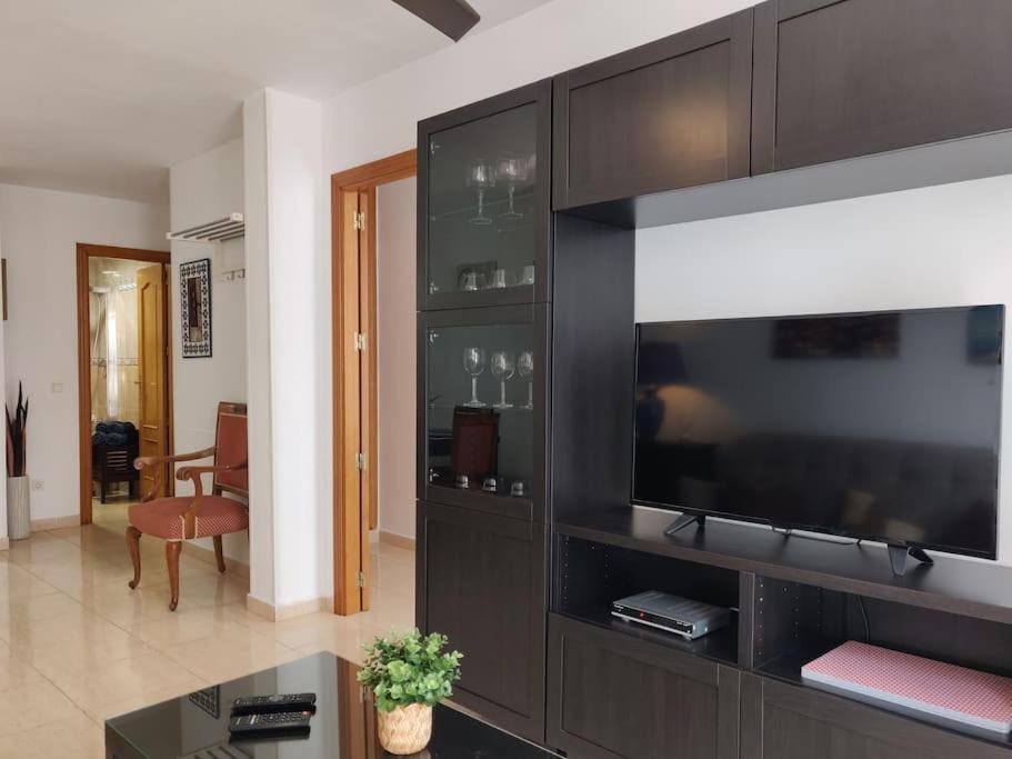 Apartamento Centrico En Fuengirola A 200 Metros De La Playa Bagian luar foto
